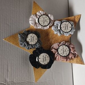 Scrunchie the original 5pcs Holiday Gift Set NWT